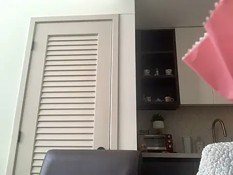 Snapshot of VixenBlade chatting on 22, 5, 2026 VixenBlade online show from 22, 5, 2026