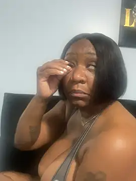 amberchill26 online show from 25, 6, 2026