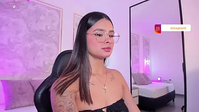 dulce glow  online show from 14, 6, 2026