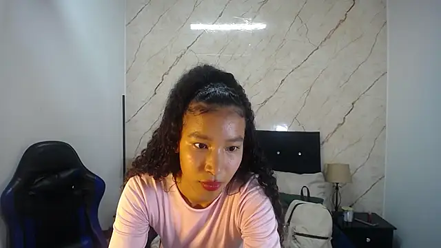 Snapshot of hasley_cute chatting on 4, 5, 2026 hasley cute online show from 4, 5, 2026