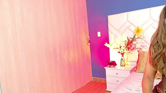 Kiara Parker  online show from 30, 6, 2026