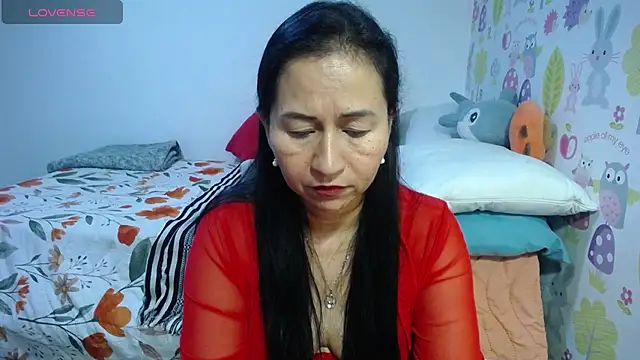 Snapshot of Tyna_b chatting on 25, 7, 2026 Tyna b online show from 25, 7, 2026