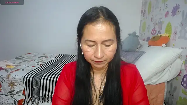 Snapshot of Tyna_b chatting on 17, 7, 2026 Tyna b online show from 17, 7, 2026
