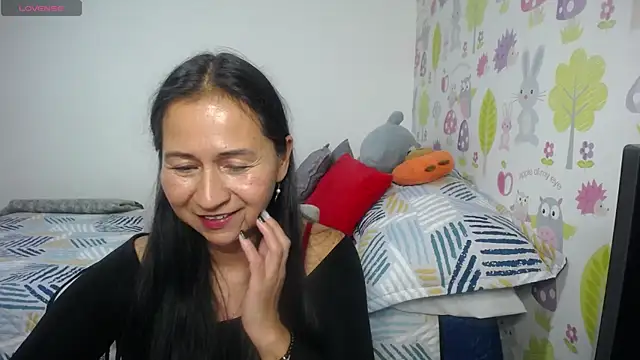 Snapshot of Tyna_b chatting on 14, 6, 2026 Tyna b online show from 14, 6, 2026