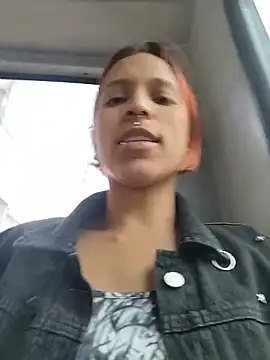 Snapshot of Mia_0-4 chatting on 22, 5, 2026 Mia 0-4 online show from 22, 5, 2026