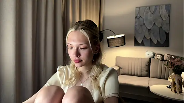 EvelineMolima online show from 15, 5, 2026