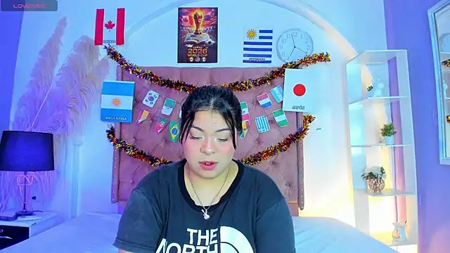 Snapshot of ROSELEI_ chatting on 21, 6, 2026 ROSELEI online show from 21, 6, 2026