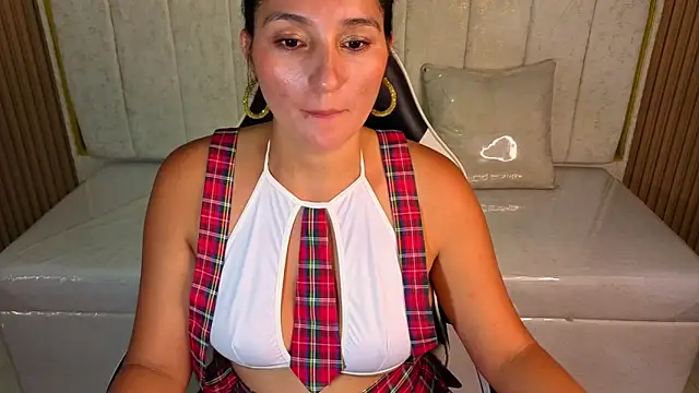 Snapshot of Alisson_tx_ chatting on 8, 4, 2026 Alisson tx online show from 8, 4, 2026