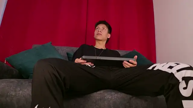 Snapshot of Samael_oa chatting on 7, 4, 2026 Samael oa online show from 7, 4, 2026