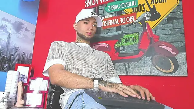 Snapshot of Daniel_huge22 chatting on 25, 4, 2026 Daniel huge22 online show from 25, 4, 2026
