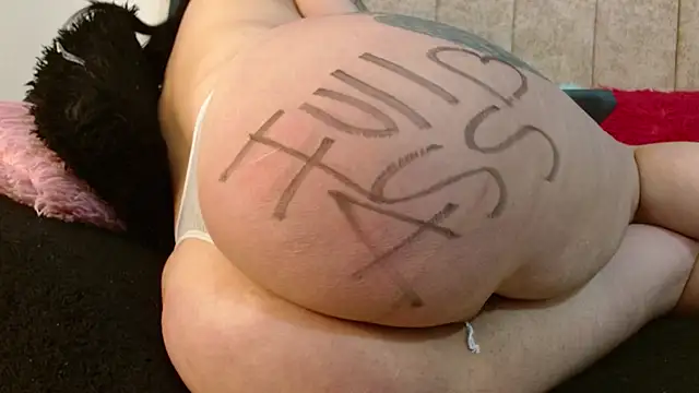 Snapshot of Melanie_Slut_nasty chatting on 6, 5, 2026 Melanie Slut nasty online show from 6, 5, 2026