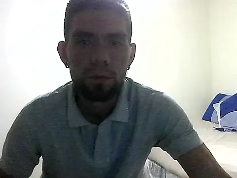 Snapshot of thomas2wood chatting on 4, 6, 2026 thomas2wood online show from 4, 6, 2026