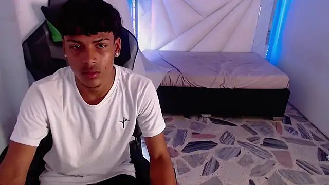 Angel foxc  online show from 7, 4, 2026