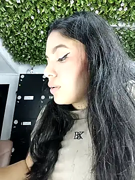 Snapshot of BrendaBloom_ chatting on 16, 4, 2026 BrendaBloom online show from 16, 4, 2026