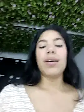 Snapshot of BrendaBloom_ chatting on 18, 4, 2026 BrendaBloom online show from 18, 4, 2026