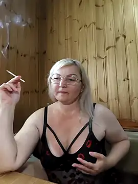 White-Chocolatte online show from 1, 5, 2026