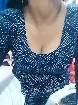 Lovely-baby2 online show from 16, 4, 2026