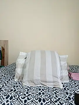 Snapshot of EbonySexySlimxxx chatting on 7, 5, 2026 EbonySexySlimxxx online show from 7, 5, 2026