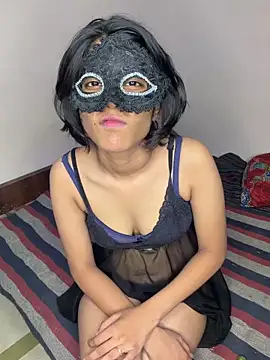Snapshot of Love_Birds00 chatting on 10, 6, 2026 Love Birds00 online show from 10, 6, 2026