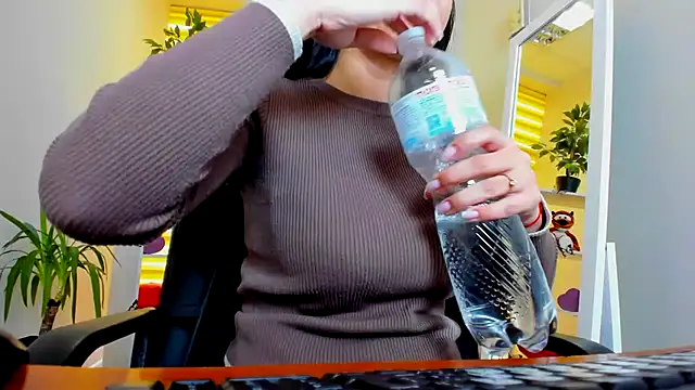 Tianniaa online show from 22, 4, 2026