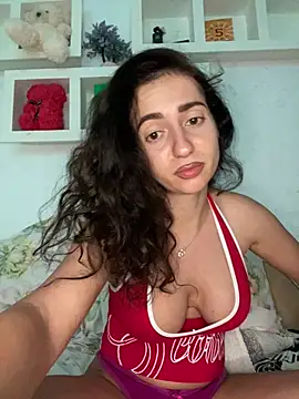 Snapshot of KarolDolly05 chatting on 30, 6, 2026 KarolDolly05 online show from 30, 6, 2026