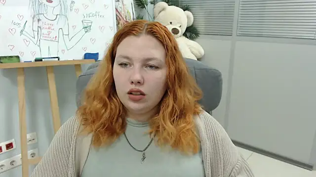 Snapshot of Aillia-Rous chatting on 19, 5, 2026 Aillia-Rous online show from 19, 5, 2026