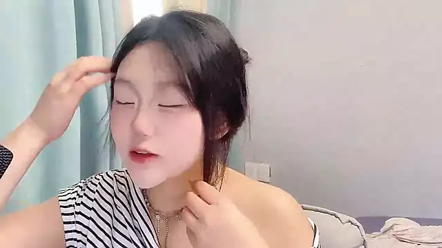 Lilababy00 online show from 17, 4, 2026