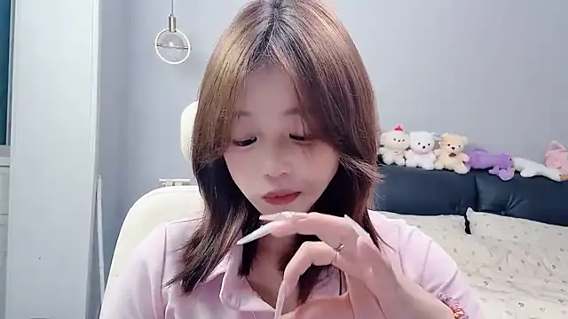 Lilababy00 online show from 7, 6, 2026