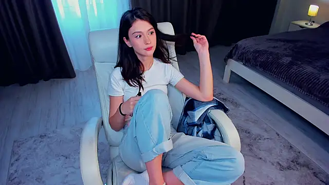 Snapshot of LibbieSchworm chatting on 11, 4, 2026 LibbieSchworm online show from 11, 4, 2026