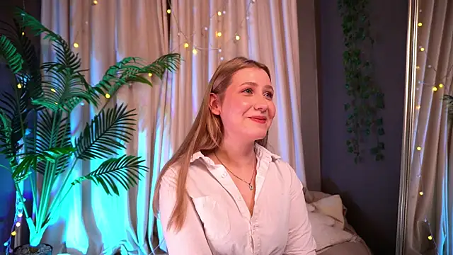 Emilicious online show from 8, 4, 2026