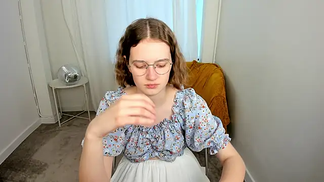 FreeHarmony  online show from 28, 4, 2026