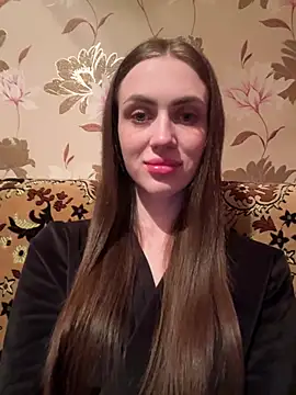 AlinaLove3213 online show from 9, 7, 2026