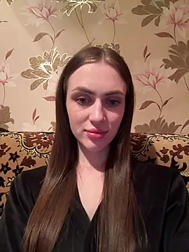 AlinaLove3213 online show from 5, 7, 2026