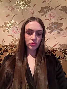 AlinaLove3213 online show from 12, 4, 2026