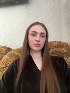 AlinaLove3213 online show from 17, 4, 2026