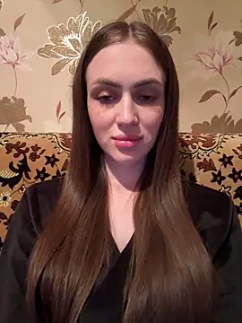 AlinaLove3213 online show from 12, 6, 2026
