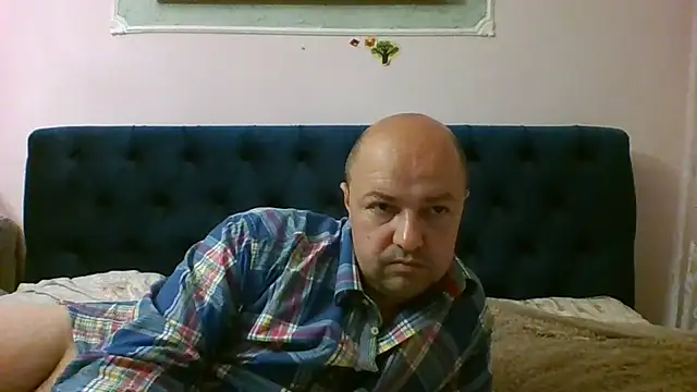 Snapshot of Luceriusbigass chatting on 8, 7, 2026 Luceriusbigass online show from 8, 7, 2026