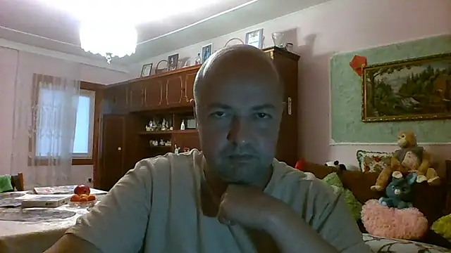Snapshot of Luceriusbigass chatting on 3, 7, 2026 Luceriusbigass online show from 3, 7, 2026