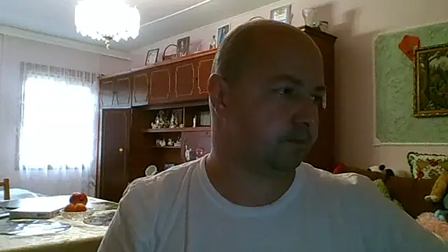 Snapshot of Luceriusbigass chatting on 4, 7, 2026 Luceriusbigass online show from 4, 7, 2026