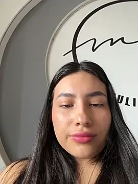 Snapshot of VioletRousee chatting on 14, 6, 2026 VioletRousee online show from 14, 6, 2026