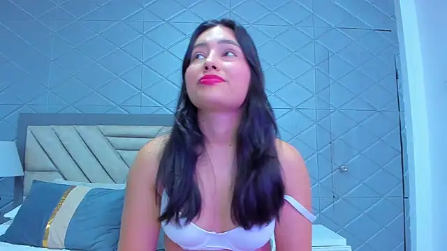 Snapshot of VioletRousee chatting on 30, 7, 2026 VioletRousee online show from 30, 7, 2026