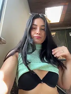 Snapshot of VioletRousee chatting on 16, 6, 2026 VioletRousee online show from 16, 6, 2026
