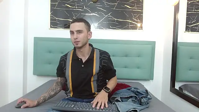 Snapshot of PowerLustX chatting on 2, 5, 2026 PowerLustX online show from 2, 5, 2026