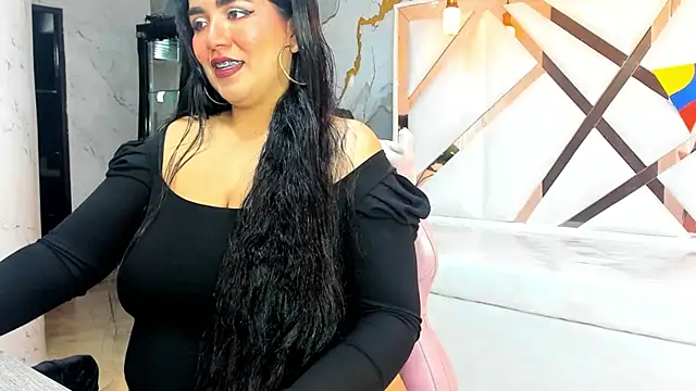 Snapshot of Sasha_tf chatting on 4, 7, 2026 Sasha tf online show from 4, 7, 2026