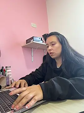 Belavelvet online show from 7, 4, 2026