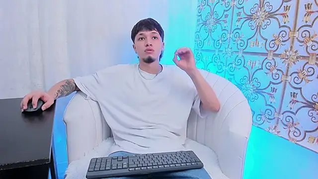 NewDannii online show from 8, 4, 2026