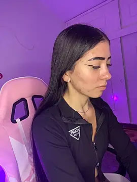 AMBERBUNNY  online show from 18, 4, 2026