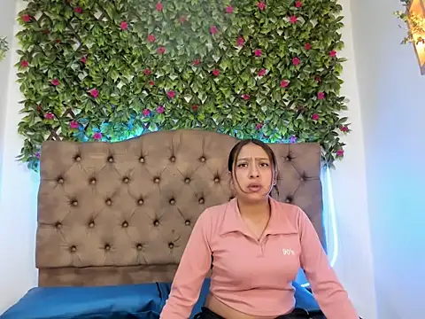 Snapshot of Sofiia__Cute1 chatting on 20, 4, 2026 Sofiia Cute1 online show from 20, 4, 2026