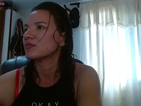 Snapshot of valery_fitt chatting on 15, 4, 2026 valery fitt online show from 15, 4, 2026