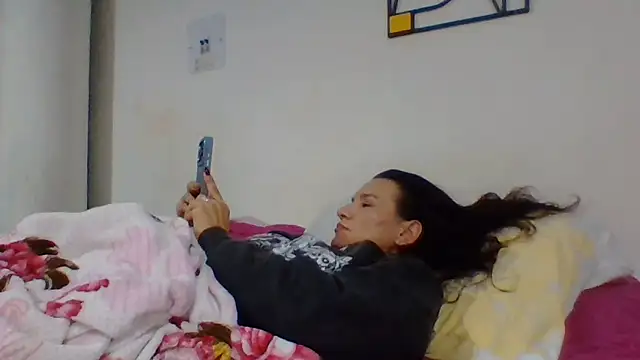 Snapshot of valery_fitt chatting on 7, 6, 2026 valery fitt online show from 7, 6, 2026